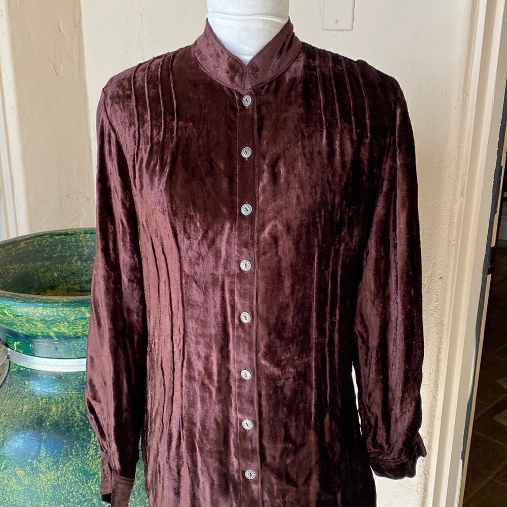 Brown crushed velvet button front mandarin collar long sleeve top size small